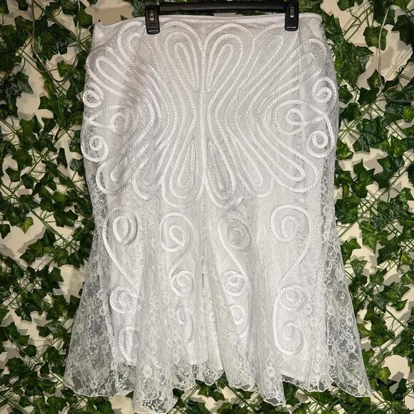 Vintage white midi lace embroidered skirt - Picture 2 of 3